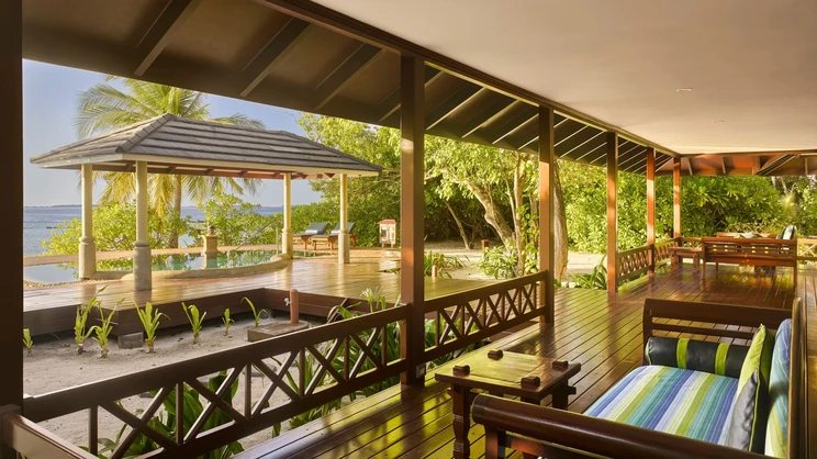 Royal Island Resort & Spa